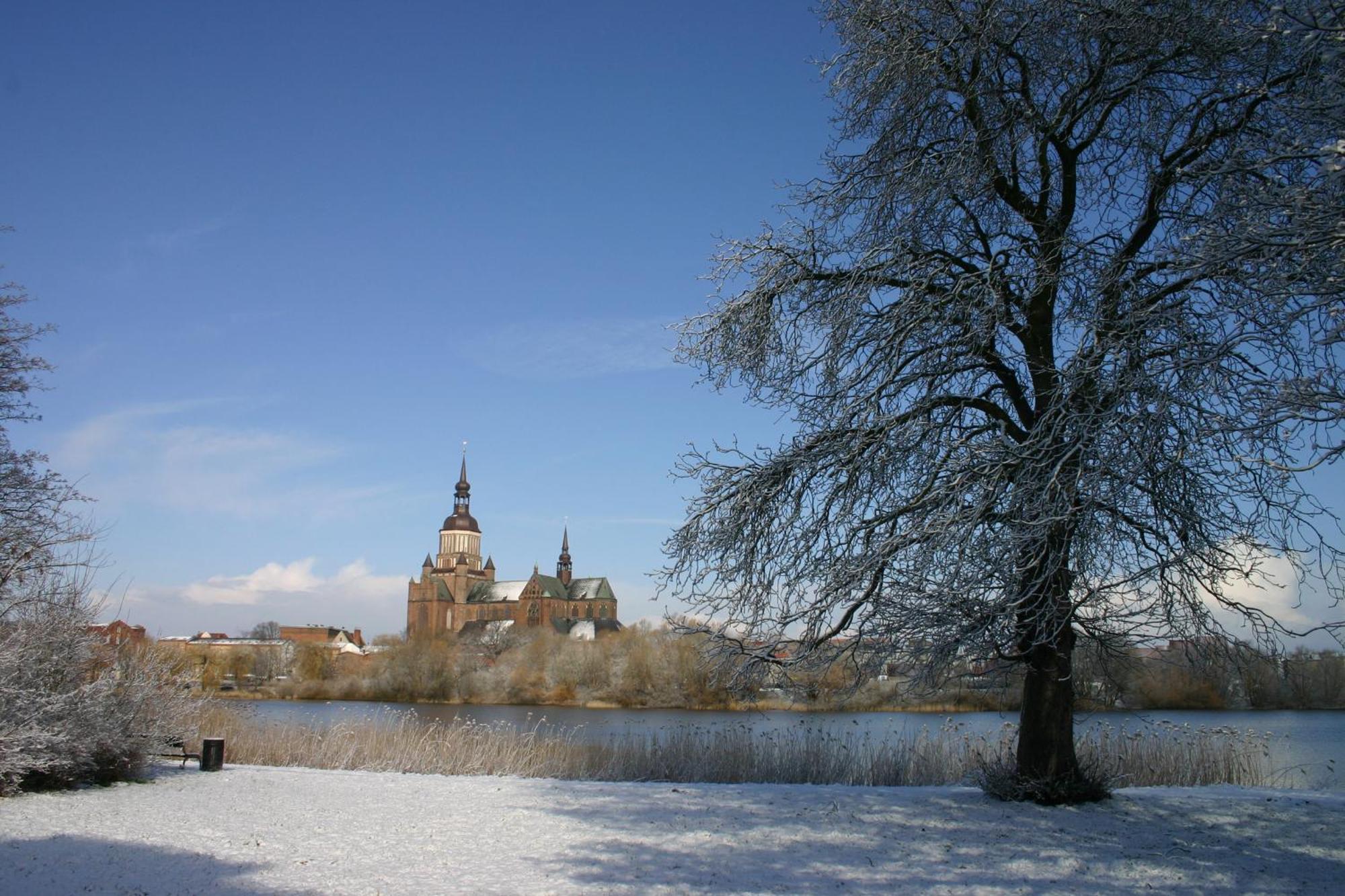 Pension Altstadt Moench In Top Lage Preis Inclusive 5 Prozent Bettensteuer Und Fruehstueck Stralsund Extérieur photo