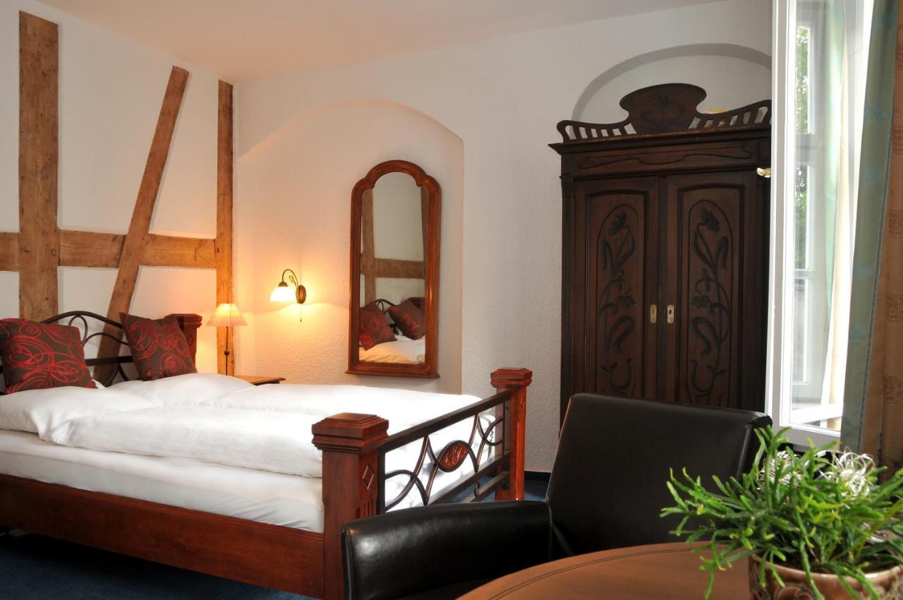 Pension Altstadt Moench In Top Lage Preis Inclusive 5 Prozent Bettensteuer Und Fruehstueck Stralsund Chambre photo
